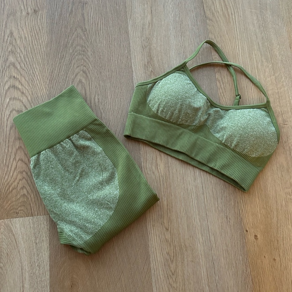 Green Women 2 Piece Outfits Leggings+Sports Bra Yoga Set Compression Skinny